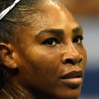 Serena Naakt