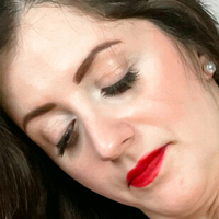Sexykosmetikerin Naakt