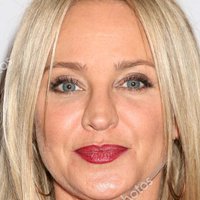 Sharon Case Naakt
