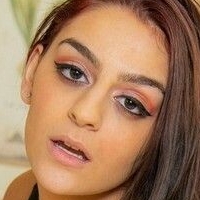Shelby Mayne Naakt