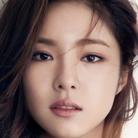 Shin Se-kyung Naakt