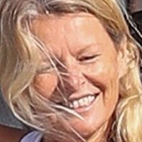 Simone Callahan Naakt