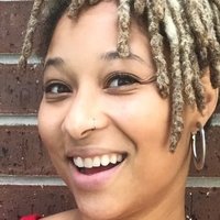 Simone Searcy Naakt