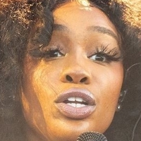 Solana Imani Rowe Naakt