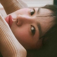 Song Hye-kyo Naakt