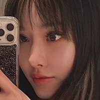 Songyuxin Hitomi Naakt
