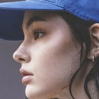 Sonyazoloeva Naakt