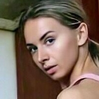 Stefania Naakt