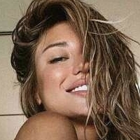 Stefanie Gurzanski Naakt