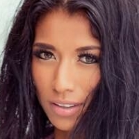 Stephanie Ayala Naakt