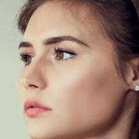Stephanie Madrian Naakt