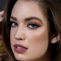 Stephanie Oustalet Naakt