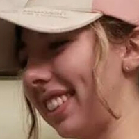 Sydney Alexis Naakt