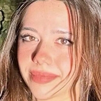 Talya Pek Naakt