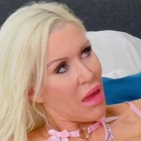 Tania Amazon Naakt