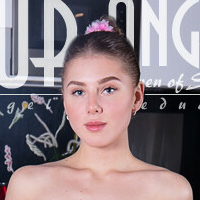 Taya Amour Angels Naakt