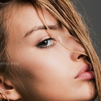 Taylor Justine Howard Naakt