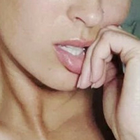 Taylor Minic Naakt