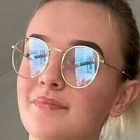 Taylorhugs Naakt