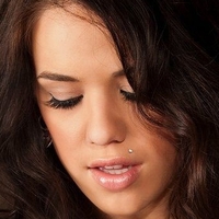 Tess Taylor Naakt