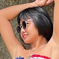 Thai KUMJU Naakt