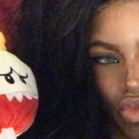 user1937926397 Naakt