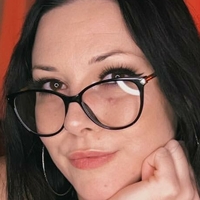 Vanessa Hughes Naakt