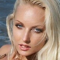 Veronika Simon Naakt