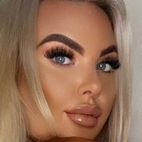 Victoria Lily Sinclair Naakt
