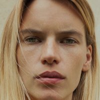 Victoria Tuaz Naakt