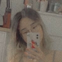 Xktie Naakt