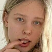 xxx-bella Naakt
