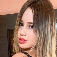 Yanne Beatriz Soares Naakt