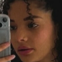 Yara Issy Naakt