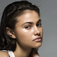 Yara Khmidan Naakt