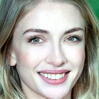 Yasemin Kay Allen Naakt