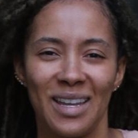 Yasmin Evans Naakt