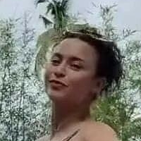 Yassi Pressman Naakt