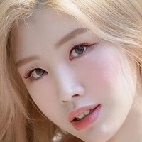 Yebin Naakt