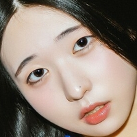 Yeonwoo Lee Naakt
