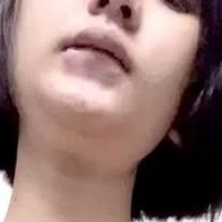 yona.z Naakt