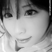Yuinyan Naakt