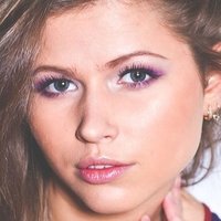 Yuliya Topolnickaya Naakt