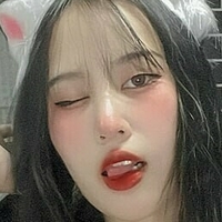 yunnechan Naakt